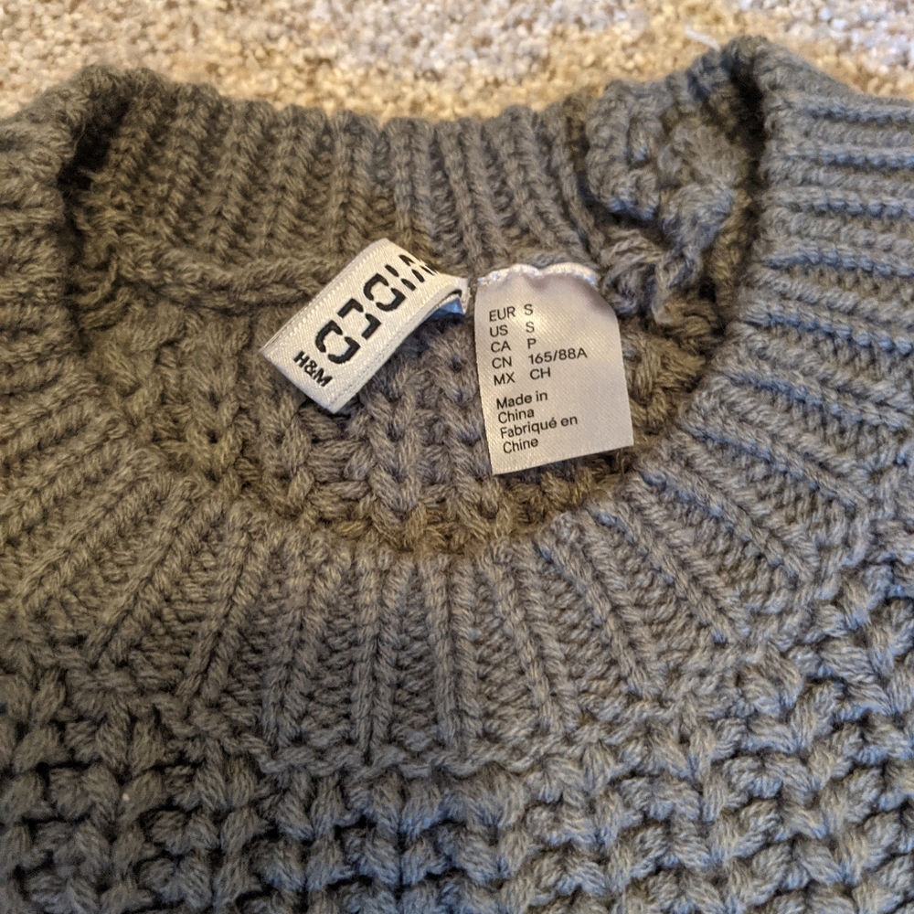 H&M Distressed Sweater - Picture 2 of 4